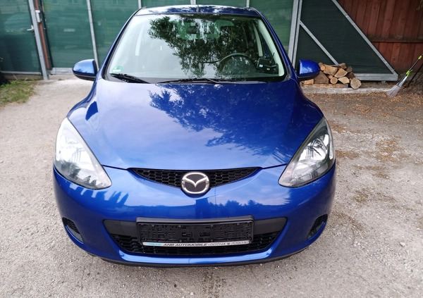 Mazda 2 cena 14500 przebieg: 117000, rok produkcji 2008 z Bielawa małe 106